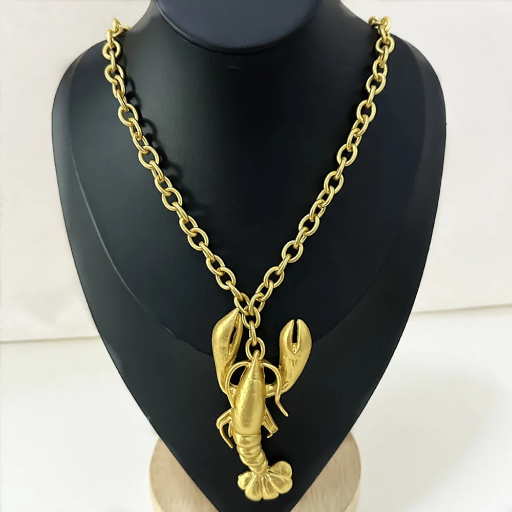 New Brand Fashion Show Metal Alloy Lobster Pendant Necklace For Women Jewelry Trendy Girls' Sweater Chain Necklace Accessories
