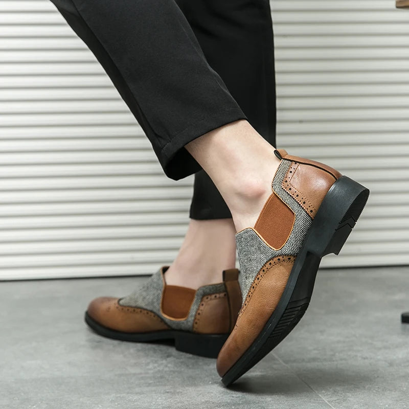 Spring New Men's Comfortable Carved Breathable Block Shoes Fashion Brand Men Retro Brown Pointed Business Banquet Wedding Shoes