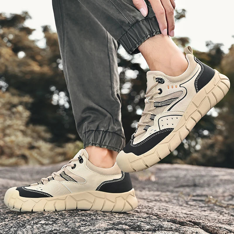Fashionable Men Comfortable Lace Up Anti-collision Casual Sports Shoes Outdoor Men Breathable Anti Slip Soft Soled Hiking Shoes