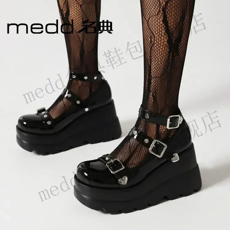 Mary Jane Women's 2026 New Spice Girl Round Head Versatile Single Sweet and Cool Heightening Platform Muffin Shoes Large Size