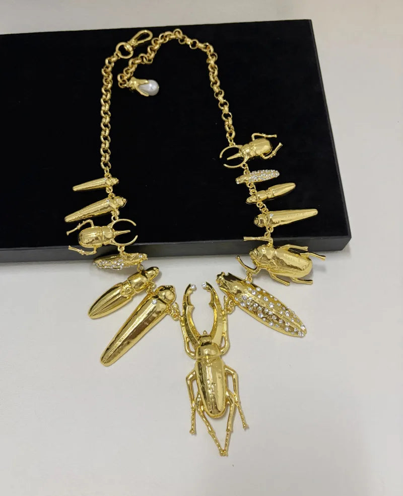 New Exaggerated Women's Chunky Metal Alloy Bug Insect Charms Necklace Fashion Brand Statement Jewelry Boutique Chain Accessory