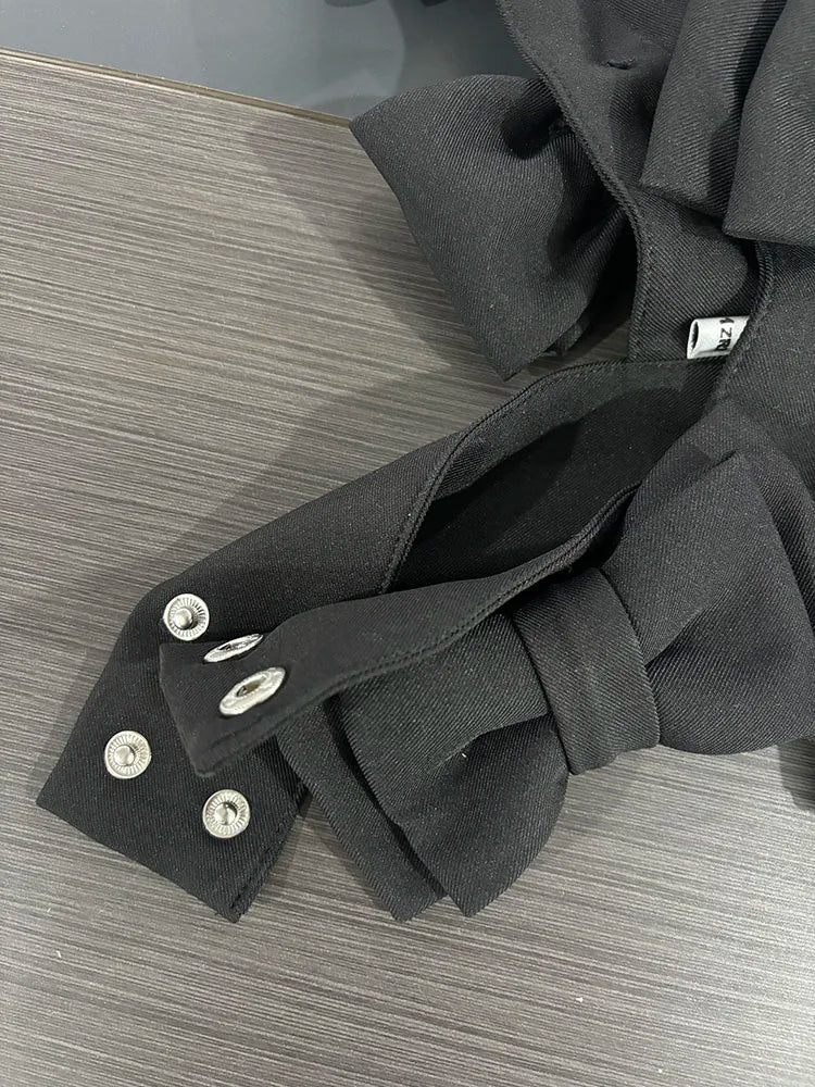 DEAT 2025 Summer Fashion Bow Decoration Vest For Women Niche Design Versatile Black Tank Tops Female Trendy New Items 11A04652