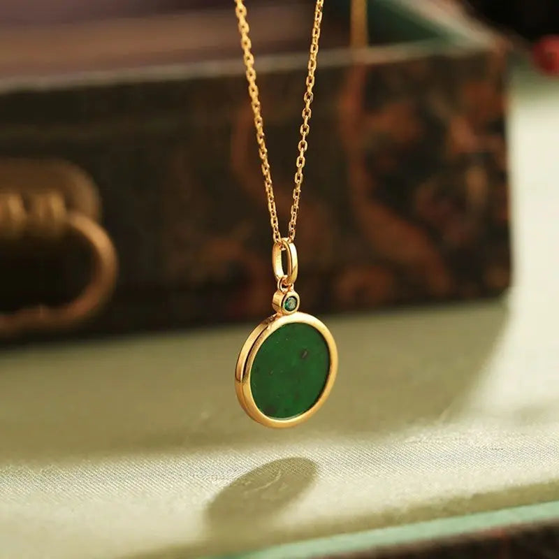 Natural green chalcedony circular pendant fresh minimalist nInlaid Chinese style classic peace and happiness necklace jewelry