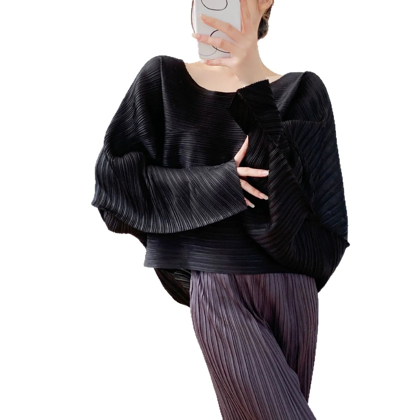 Miyake Style Pleated Top for Women 2025 New Solid Color Loose Round Neck Bat Sleeve Lazy High-end T-shirt for Women