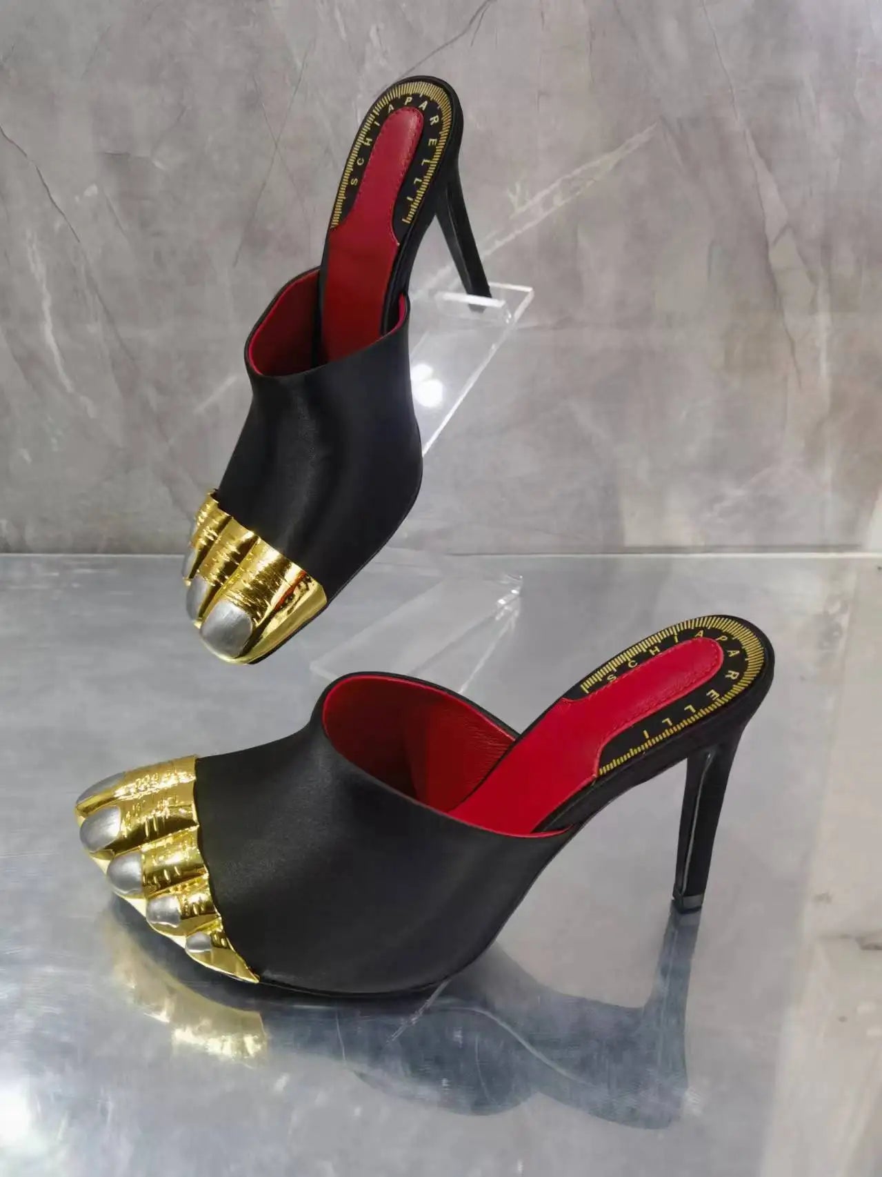 Woman New Style Gold Split Toe Stiletto Heel Mules Shoes Female Slip On Strange Toe Gold Black Mixed Color Slippers Summer Shoes
