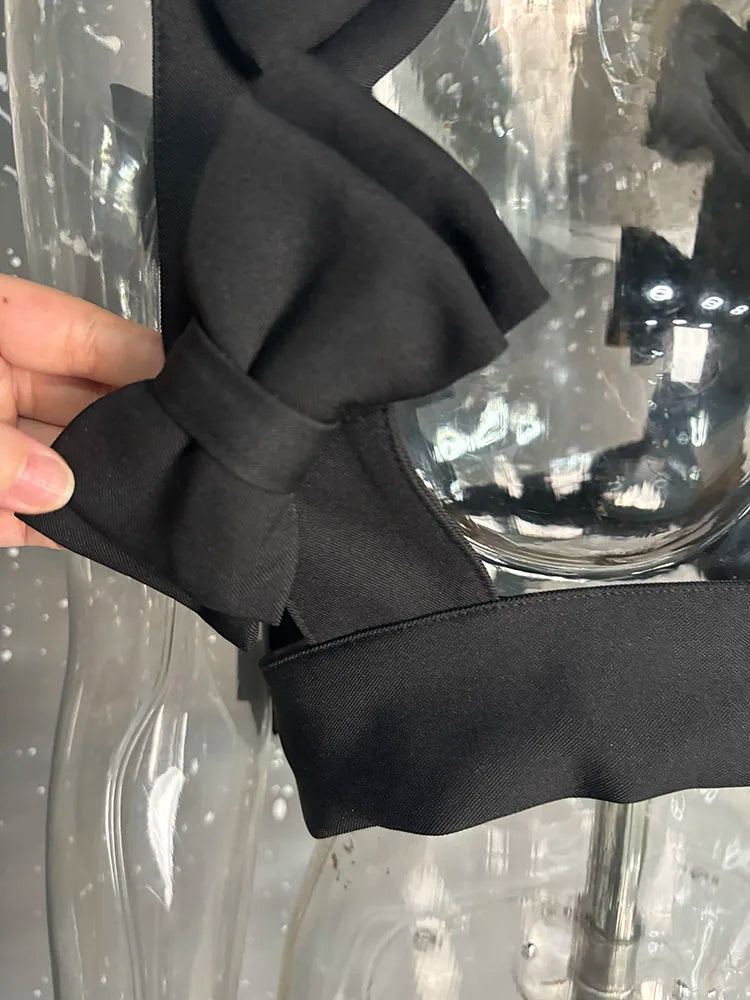 DEAT 2025 Summer Fashion Bow Decoration Vest For Women Niche Design Versatile Black Tank Tops Female Trendy New Items 11A04652