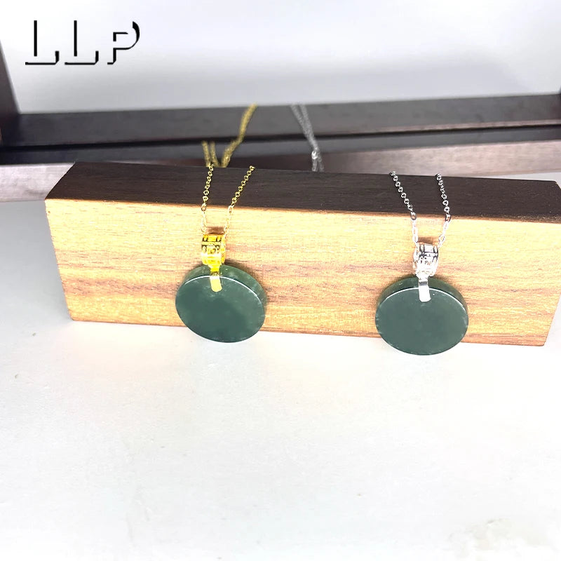 S925 Silver Inlaid With Natural Blue Water Emerald Round Pendant For Girls As a Festival Gift Or Charm For Protection