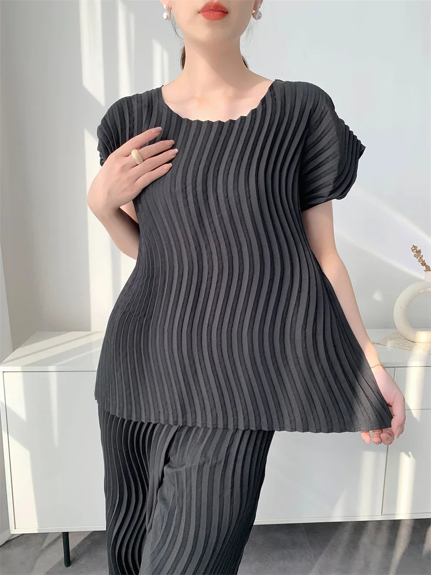 Miyake Pleated Women's Casual Solid Color Round Neck Short-sleeved Loose Versatile T-shirt Tops Fashionable Pullover Shirt