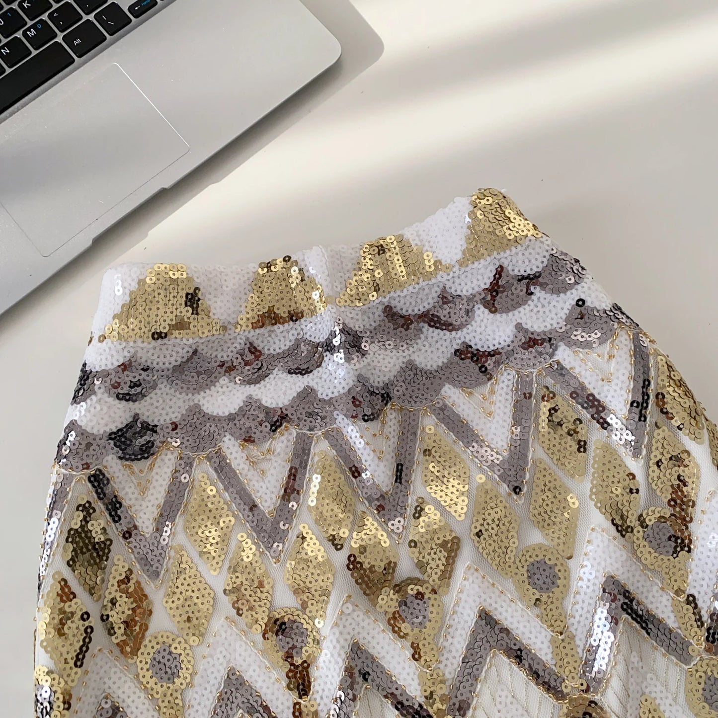 Faionable Heavy Embroidery Sequin High Waist Slim A-Line  Skirt Women's Autumn Small Fraance Sle Commute Skirt