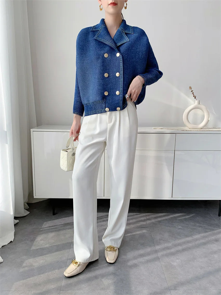 Miyake Women's Early‑Autumn Toothpick‑Texture Pleated Jacket, Relaxed‑Vibe Casual Outerwear, Slim‑Fitting Draping Commuter Top
