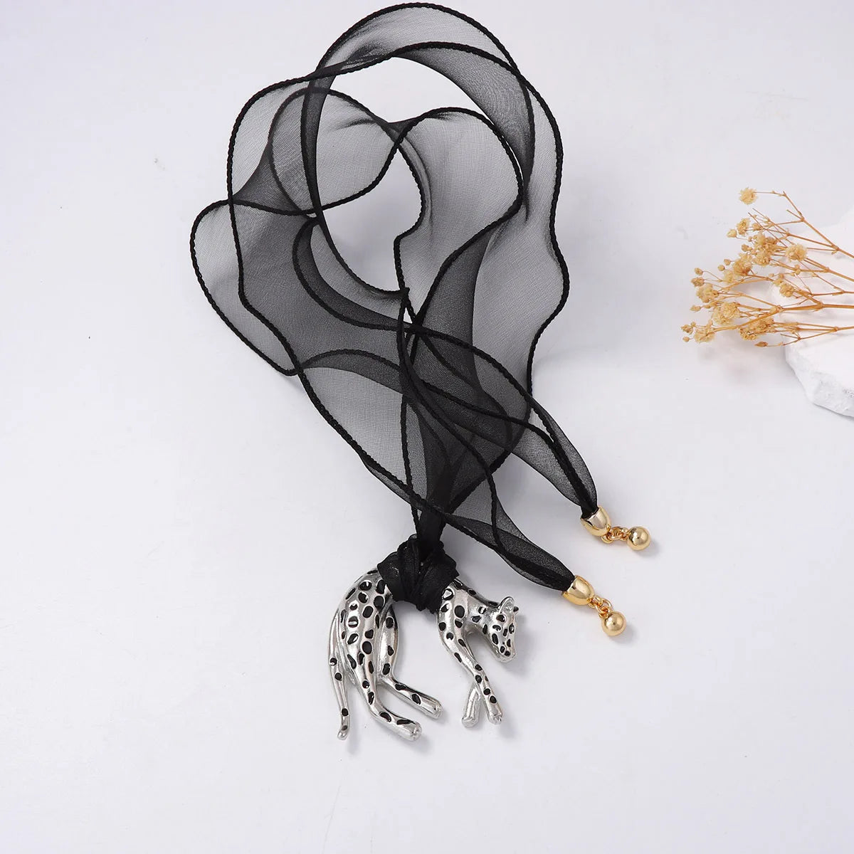 DIGADAGU Metal Money Leopard Animal Pendant Necklace New Simple Vintage Sweater Chain Women Party Jewelry Accessories
