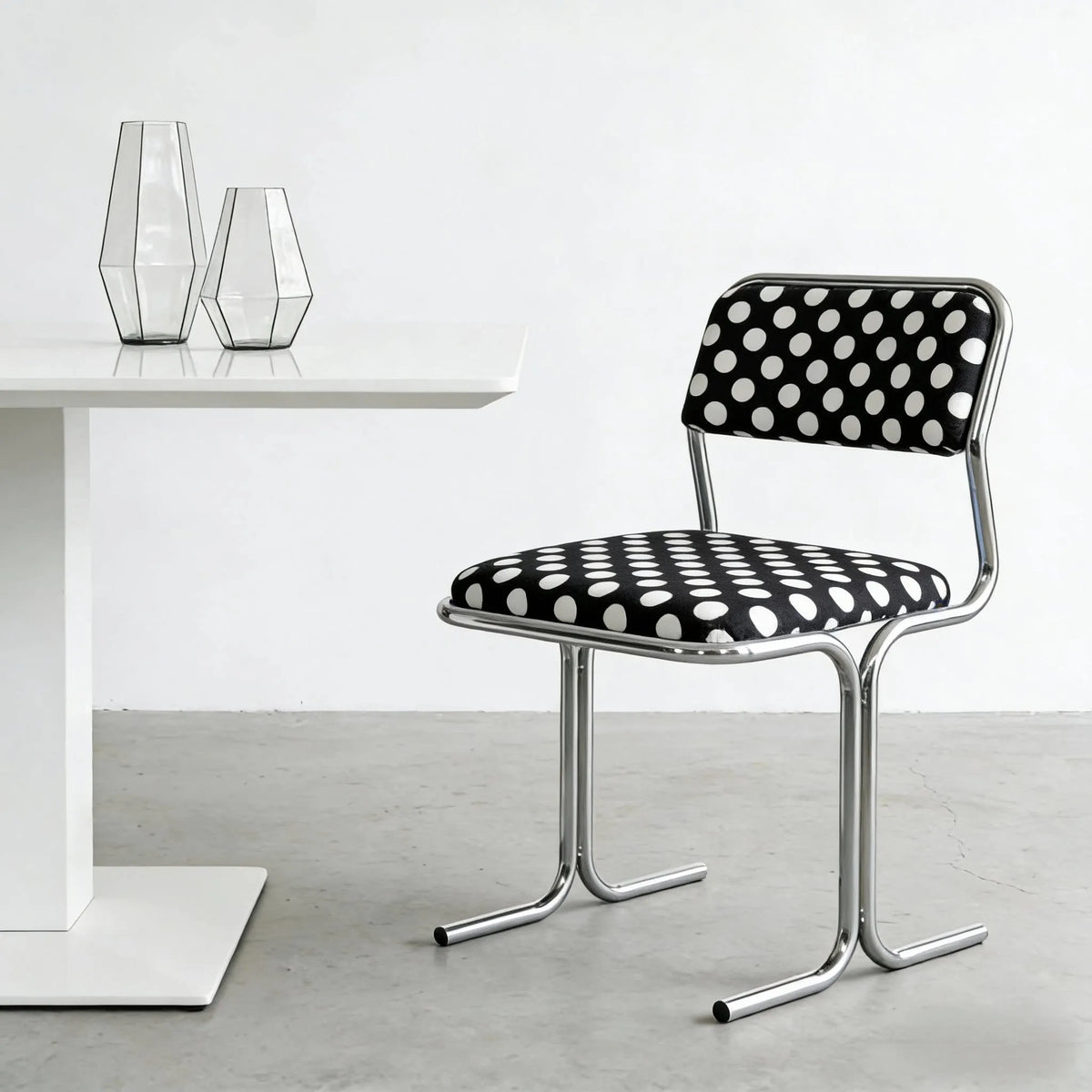 Bauhaus Style Dining Chair Modern Stainless Steel Counter Stool Retro Designer Living Room Chair Creative Kitchen Island Seats