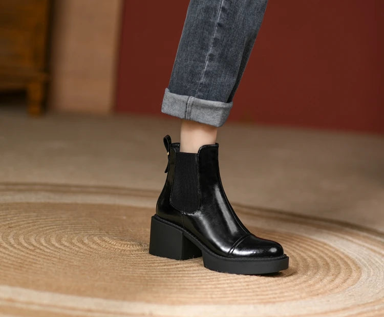 Winter Genuine Leather Chelsea Boots Women Shoes Retro Round Toe Women Platform Thick Heels Short Booties Autumn