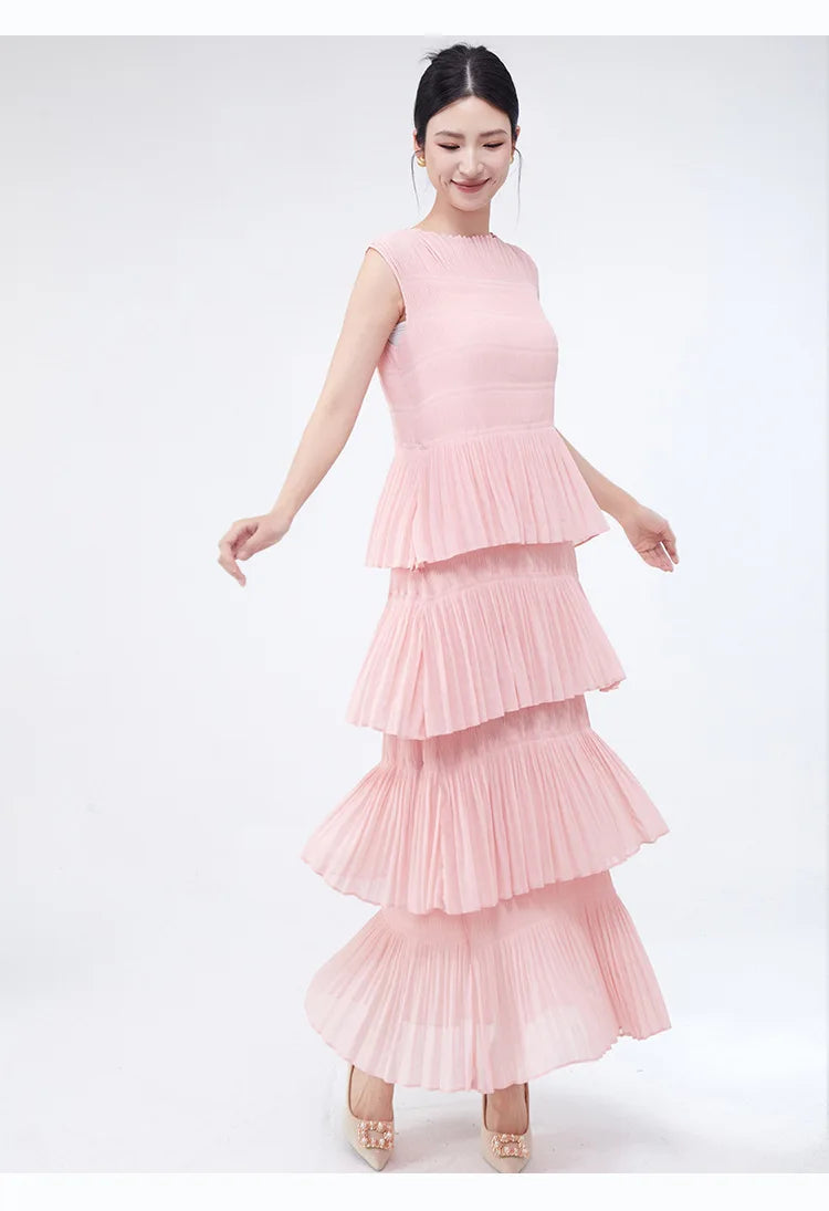 Miyake Folds 2024 Spring/summer New Elegant Women's Sleeveless Dress Fashion Everything Cake Dress