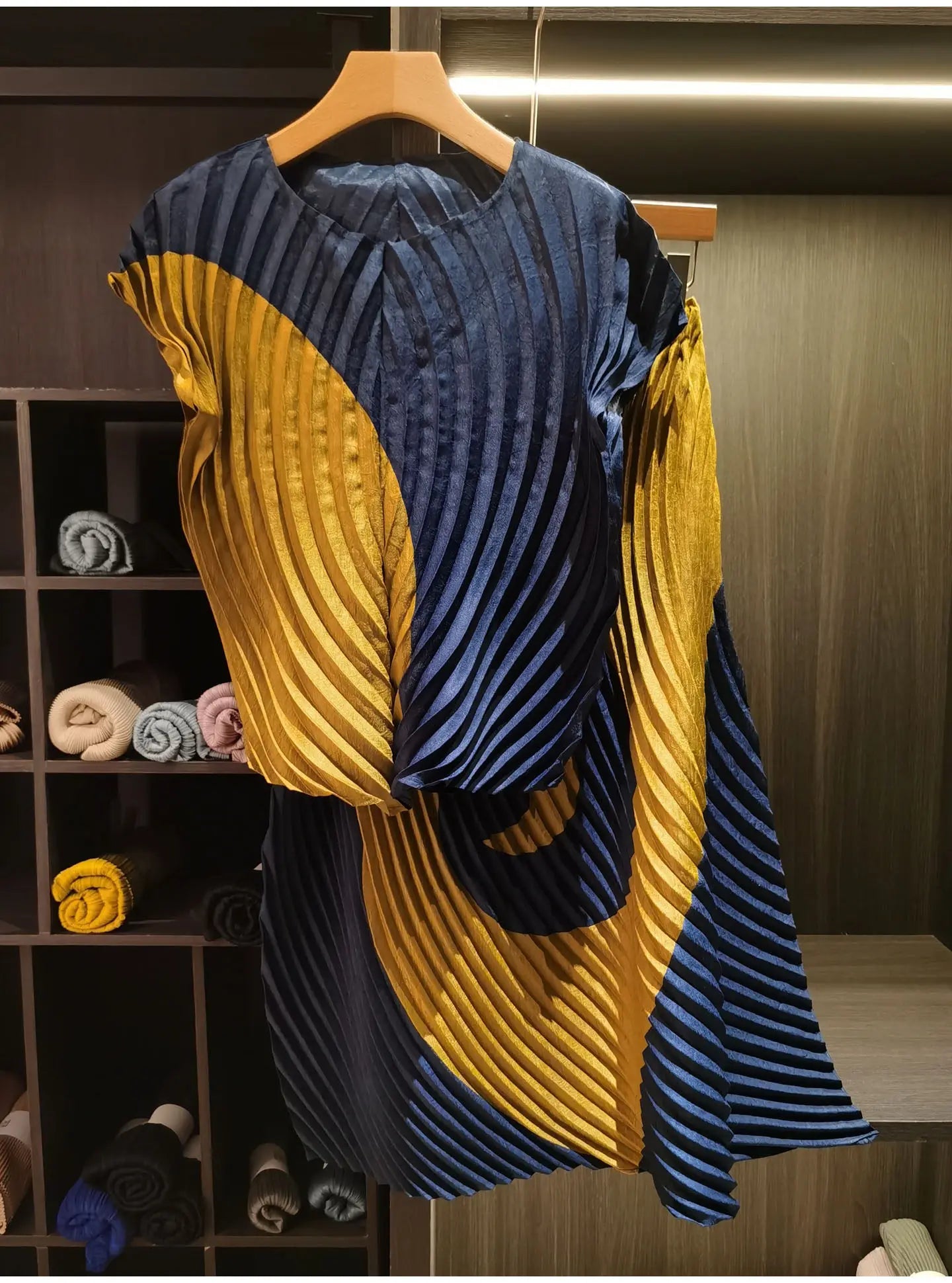 Miyake style Pleated Color Block T-Shirt 2026 Summer New Irregular Top Skirt 2-Piece Set Women Vacation Stretch Wrinkle-Free Clothing