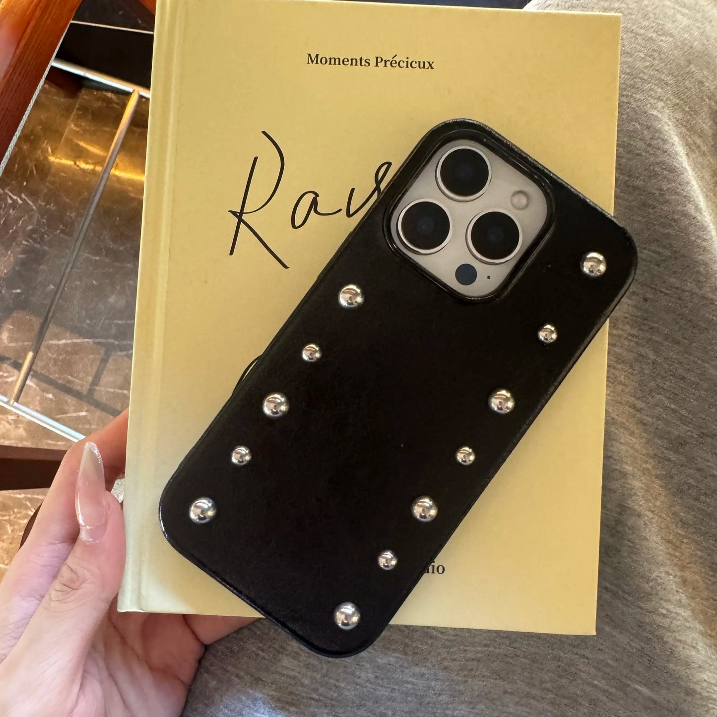 Chic iPhone case Personality Advanced Silver round Rivet Solid Color Leather Shock Proof Phone Cover for iPhone 17Promax 16 15 14 13 Pro Max Case