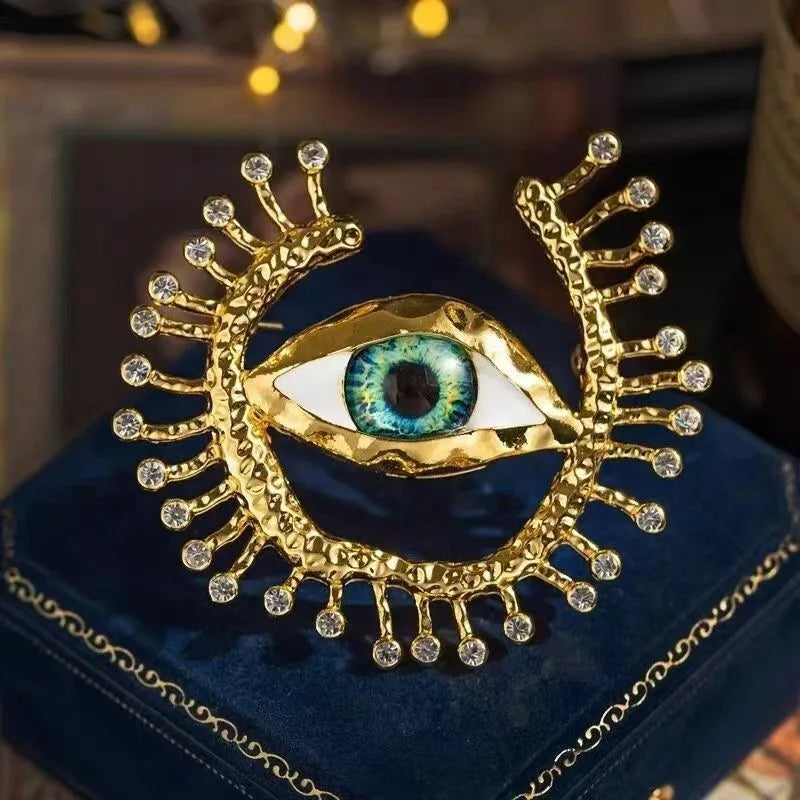 New Evil Eye Badges Cosplay Anime Demon Blue Eye Vintage Devil Eyes Brooches Costume Pin Fans Collection Friends Gifts Wholesale