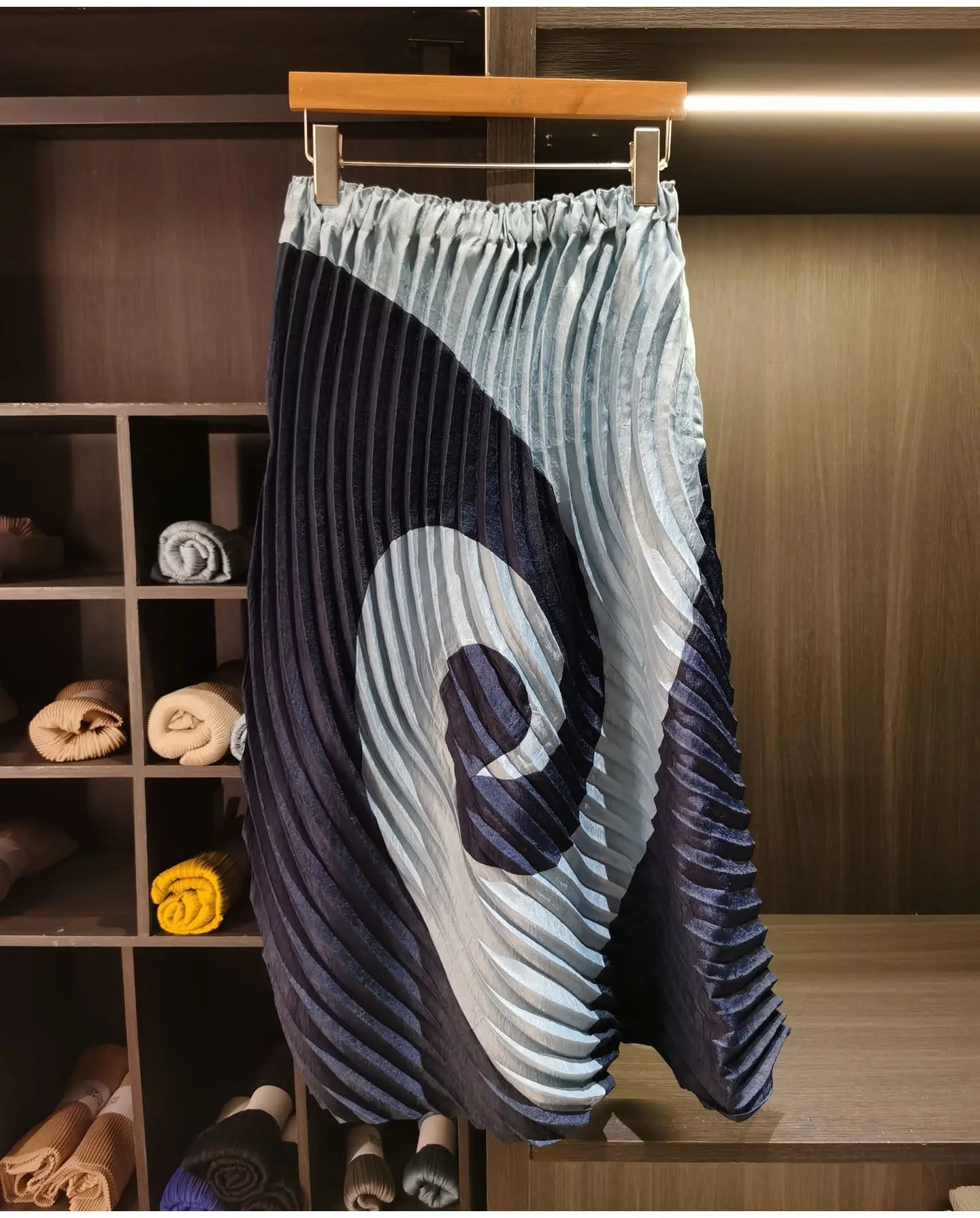 Miyake style Pleated Color Block T-Shirt 2026 Summer New Irregular Top Skirt 2-Piece Set Women Vacation Stretch Wrinkle-Free Clothing