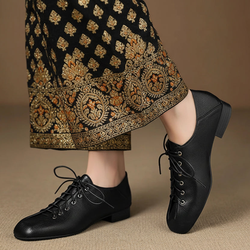 Soft Pumps Women Square Toe Lace Up Young Lady Casual Pumps For Students Low leather heels Heels Shoes