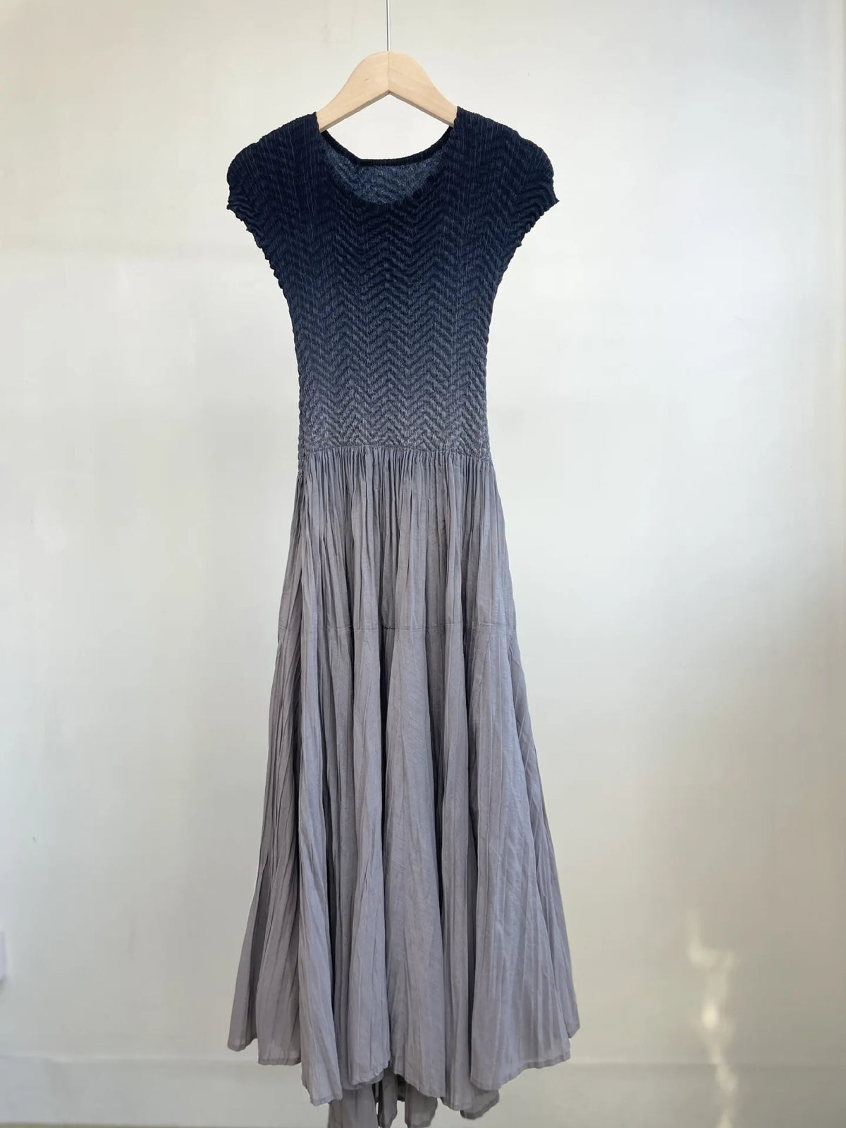 Summer Miyake Gradient Printing Pleated Slim Fit Round Neck Sleeveless Gradient Splice Dress