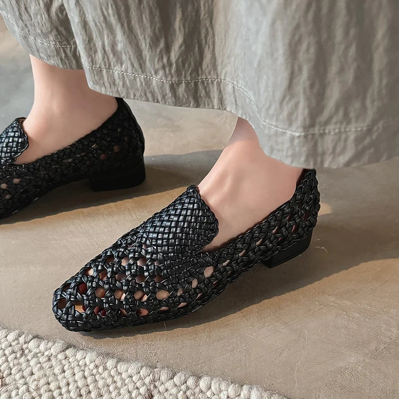 Hot Sale Genuine Leather Braided Sandals Women Low Heel Breathable Summer Loafers Sandals Female Leisure Sandals