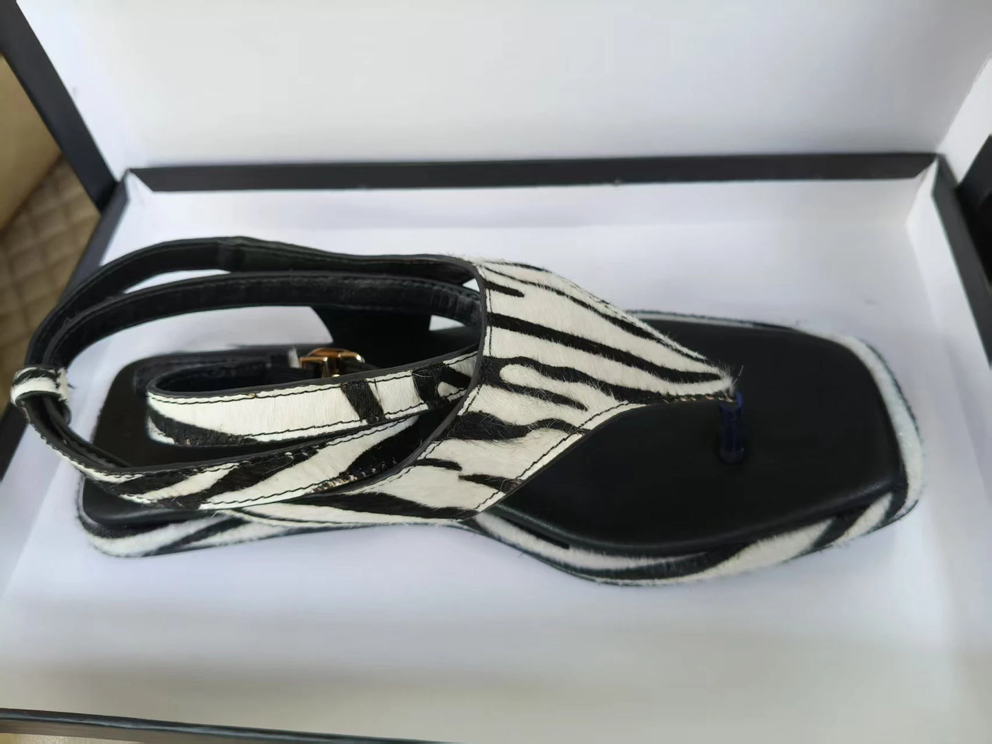 leather Trendy  Flip Flop Sandals Women Flat Heel Ankle Wrap Vacation Sandals Ladies Beach Shoes Zebra Print