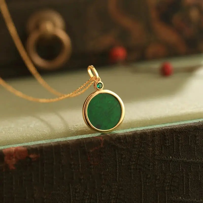 Natural green chalcedony circular pendant fresh minimalist nInlaid Chinese style classic peace and happiness necklace jewelry