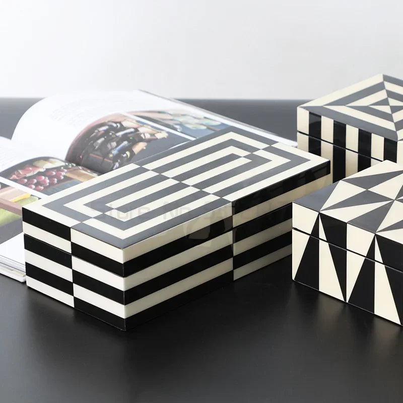 Elegant Glossy Piano Lacquer Home Decor Black White Stripes Jewelry Organizer Box Tray Display Stand Stylish Storage Decorative