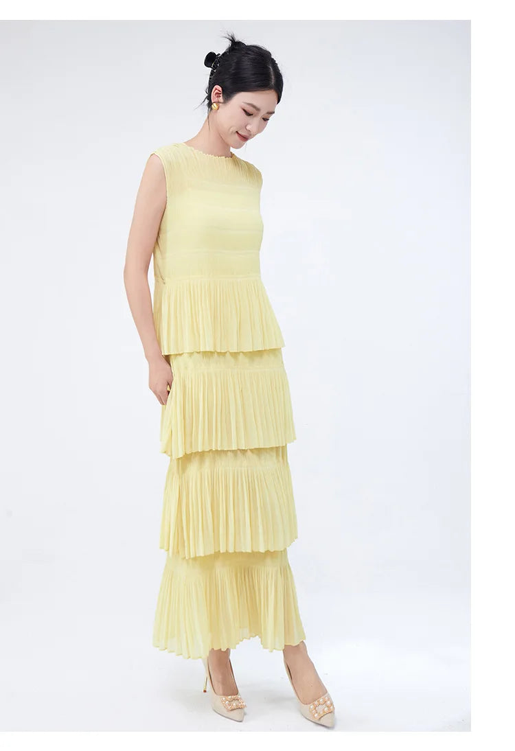 Miyake Folds 2024 Spring/summer New Elegant Women's Sleeveless Dress Fashion Everything Cake Dress