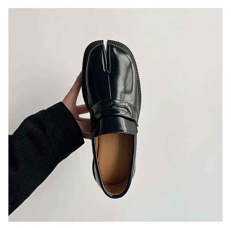 2026 New arrival Split Toe Shoes Tabi Shoes Loafer for Men and Women Split Toe Thick Sole Casual Genuine Leather Shoes