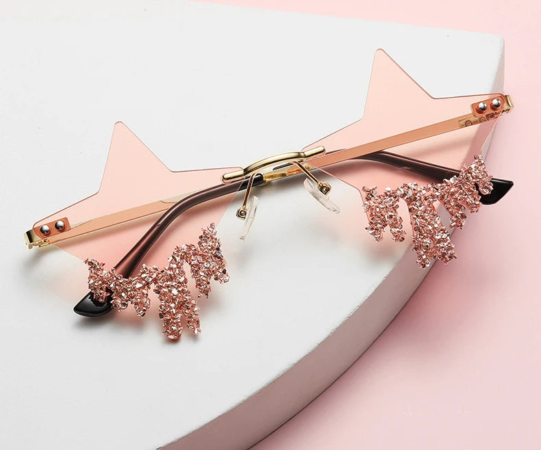 Shiny Luxury Diamonds Sunglasses Women Men Trends Punk Rimless Sun Glasses Female Personality Rhinestone Eyewear Shades UV400