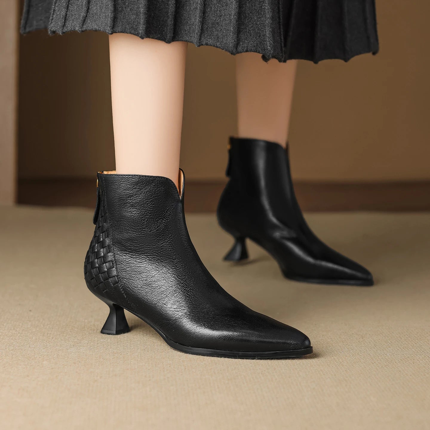 Elegant Sheepskin Leather Retro Ankle Boots Women Pointy Toe Med Thin Heels Office Lady Braided Boots Party