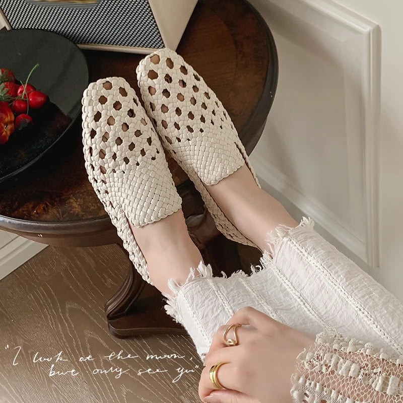 Hot Sale Genuine Leather Braided Sandals Women Low Heel Breathable Summer Loafers Sandals Female Leisure Sandals