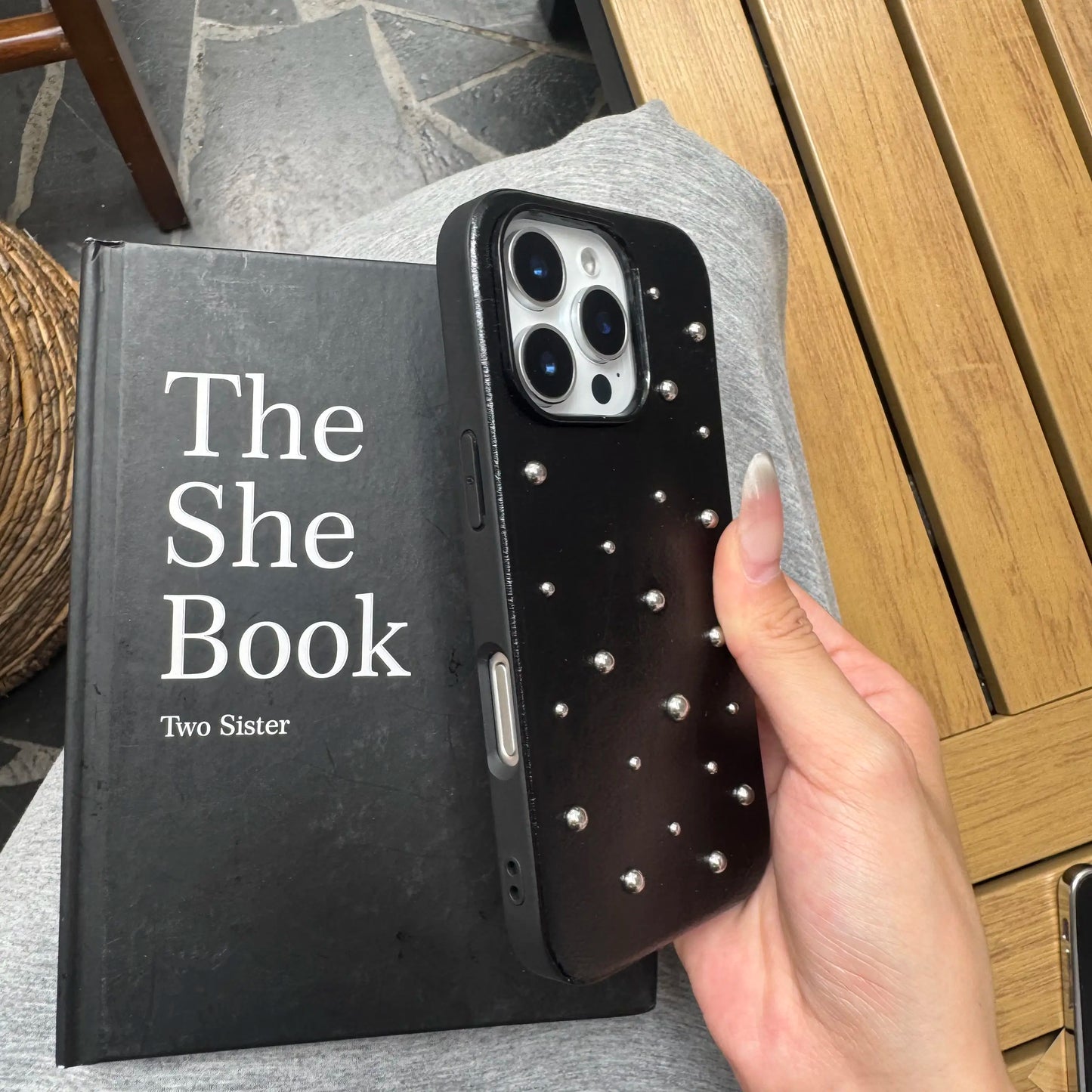 Chic iPhone case 17 16 15 14 Pro Max 17Air Case Fashion Advanced Black Leather Stereoscopic Small Round Bead Rivet Phone Cover