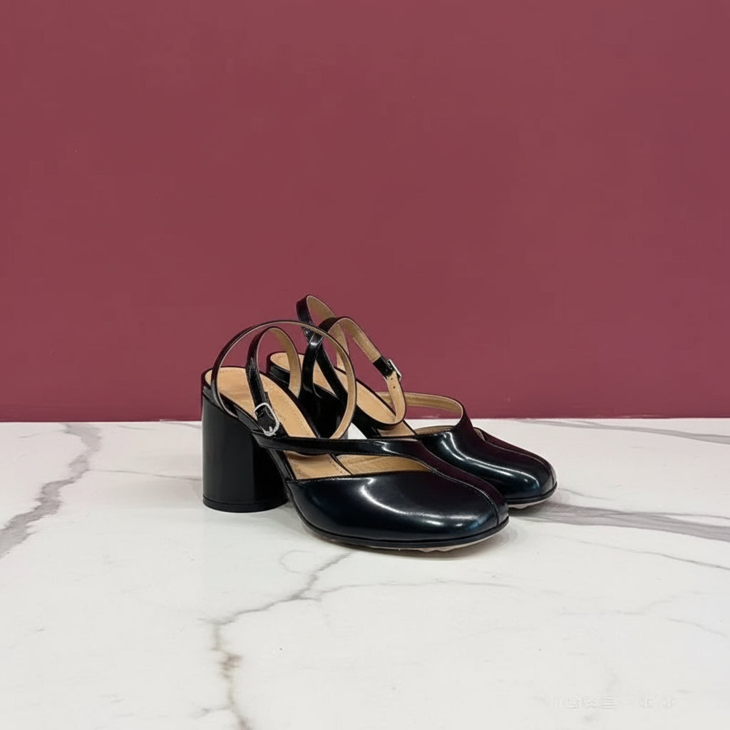 2025 New Fashion Patent Leather Cross Strap Tabi Women Sandals Summer Slingbacks Split toe Thick High heels Chunky Shoes Sandals
