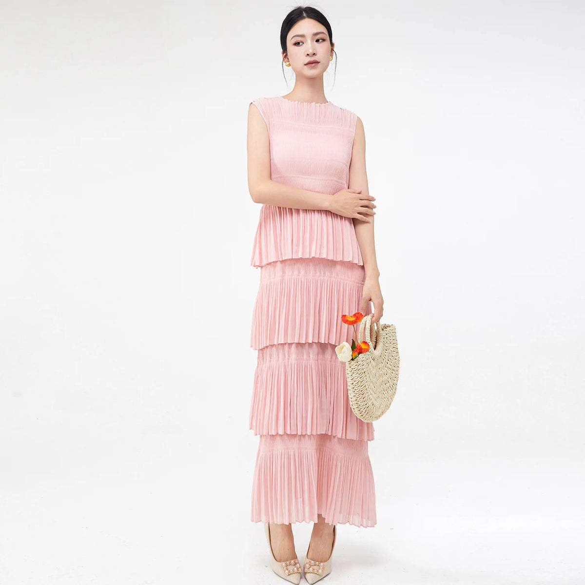 Miyake Folds 2024 Spring/summer New Elegant Women's Sleeveless Dress Fashion Everything Cake Dress