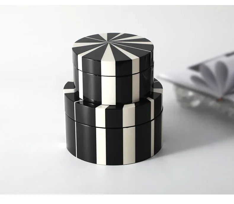 Elegant Glossy Piano Lacquer Home Decor Black White Stripes Jewelry Organizer Box Tray Display Stand Stylish Storage Decorative