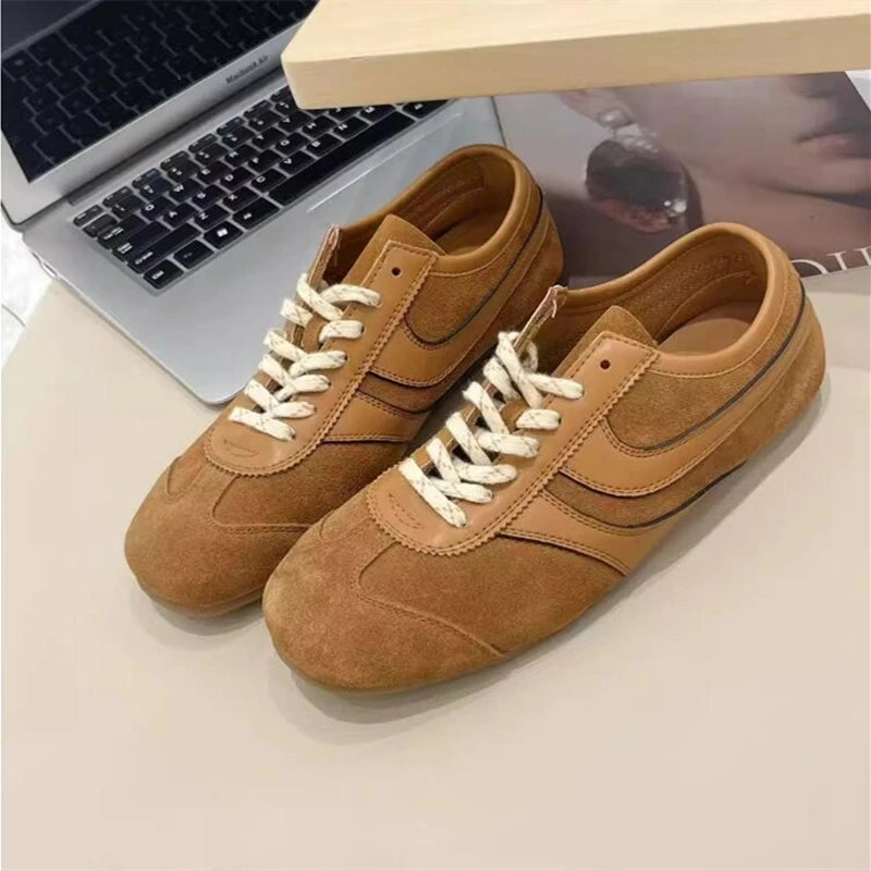 German Training Shoes Women 2025 New Genuine Leather Women Sneakers Flat Lace-up Retro Large Size Forrest Gump Shoes Women