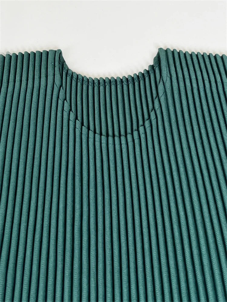 Autumn Summer New Original Miyake Pleated Men's T-shirt Long Sleeves O-neck Solid Color Casual Loose Style Fashion Male Tops