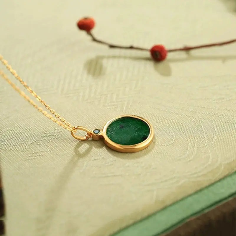 Natural green chalcedony circular pendant fresh minimalist nInlaid Chinese style classic peace and happiness necklace jewelry