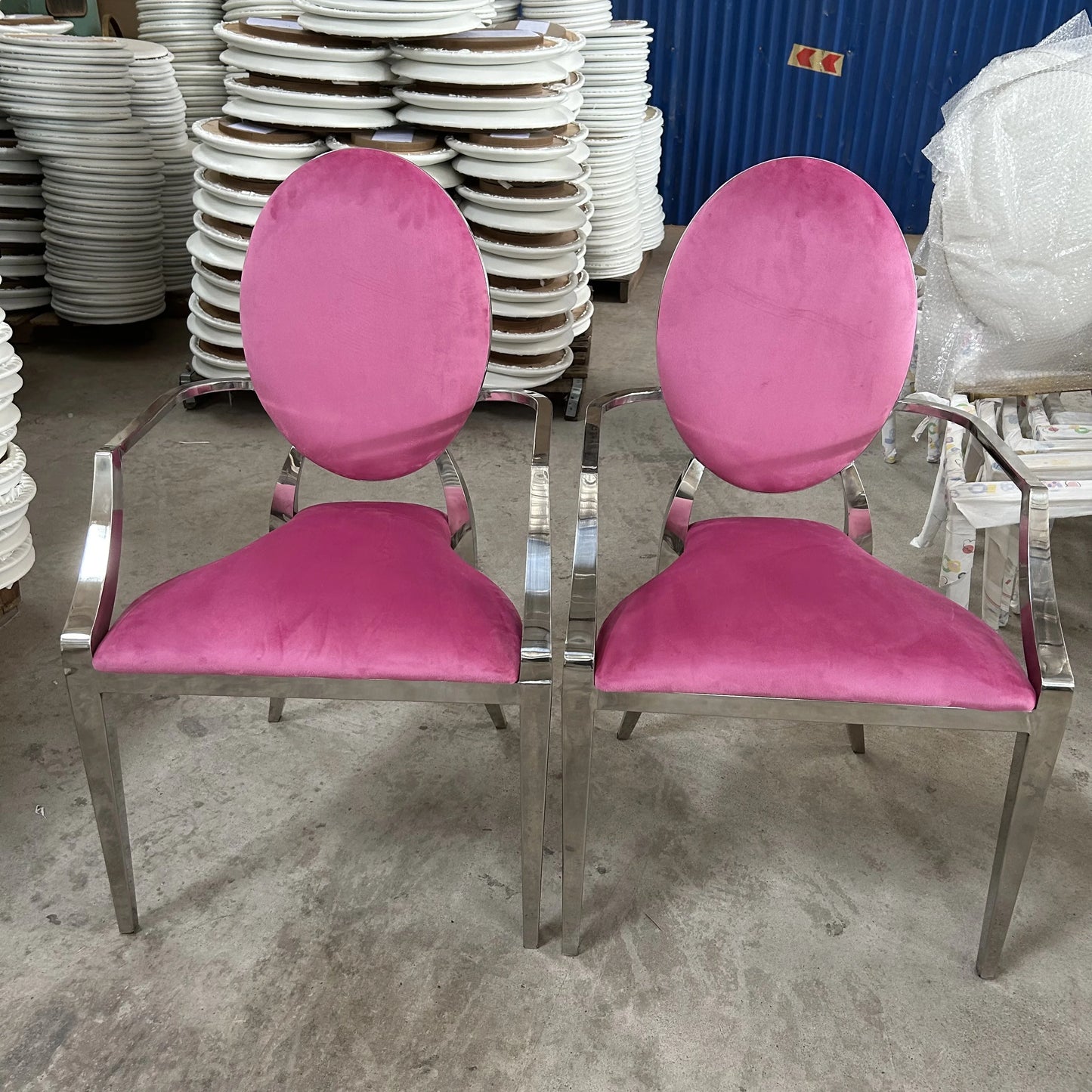 Fashion Design Armrest Gold Stainless Steel Dining Throne Chair for Wedding Bride and Groom