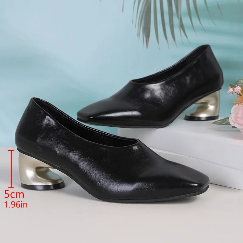 The 2025 Autumn New Style of High-end, Niche and Elegant Square Toe Single Shoes with Irregular Heels