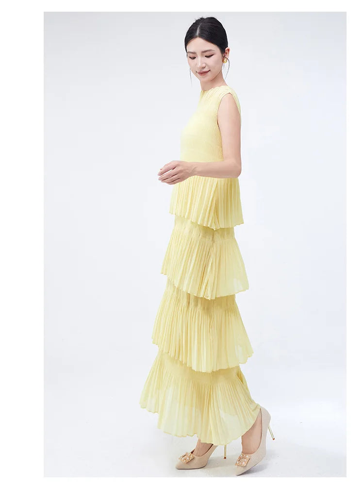 Miyake Folds 2024 Spring/summer New Elegant Women's Sleeveless Dress Fashion Everything Cake Dress