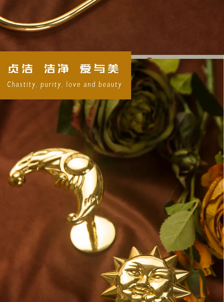 Luxury Brass Curtain Hook Retro Gold Wall Mounted Hanger for Bedroom Living Room Entryway Decor Elegant Hardware Accessories