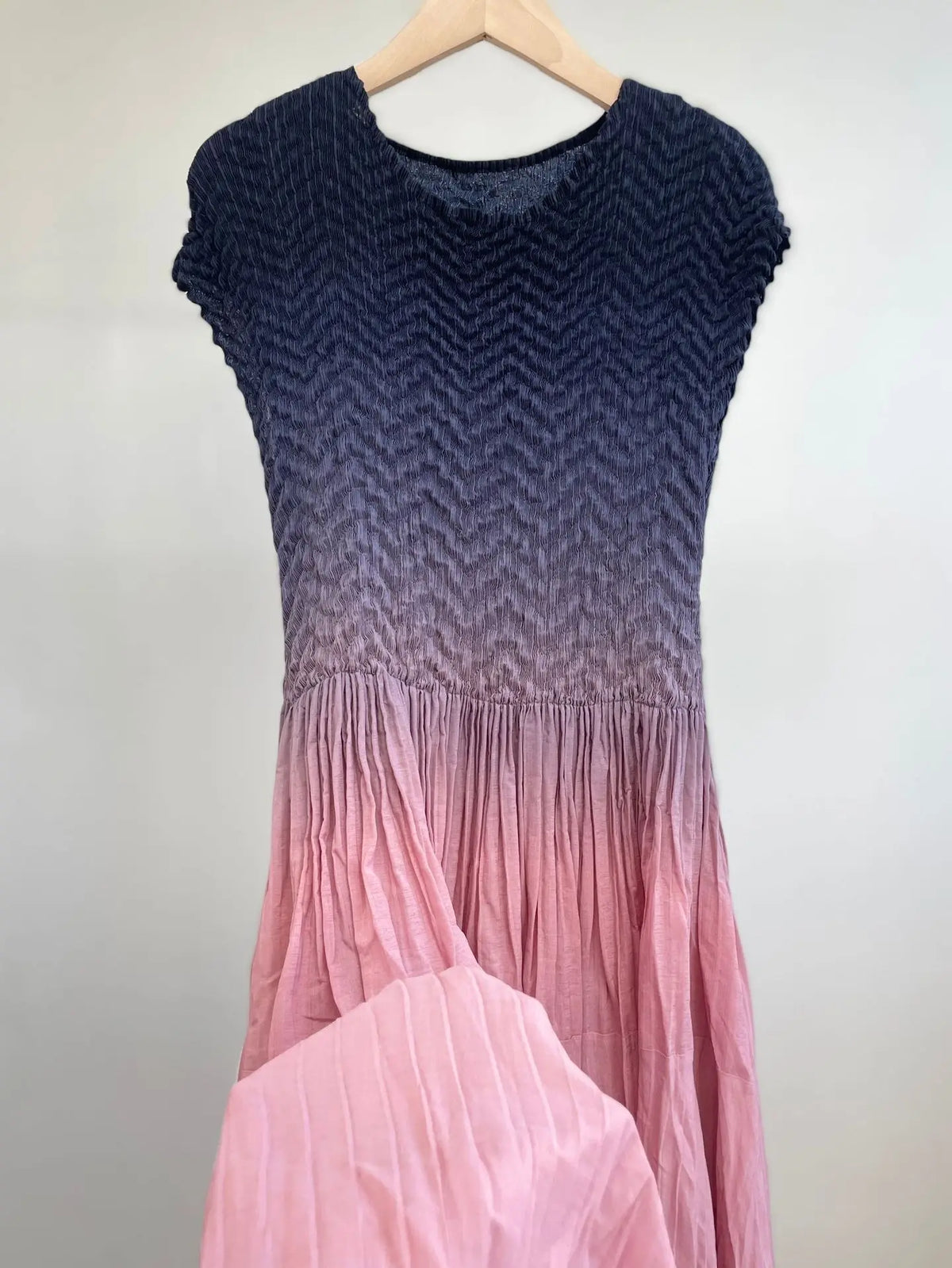 Summer Miyake Gradient Printing Pleated Slim Fit Round Neck Sleeveless Gradient Splice Dress