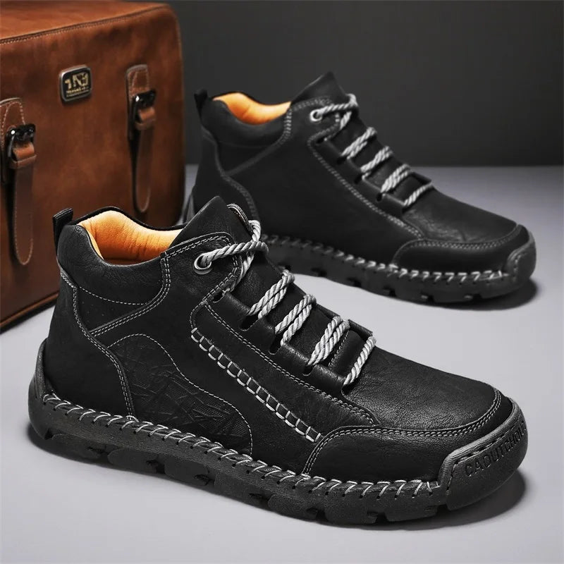 Autumn Mens Comfortable Lace Up Retro High Top Shoe Brand New Men Leather Boots Fashionable Anti Slip Soft Soled Mid-range Boots