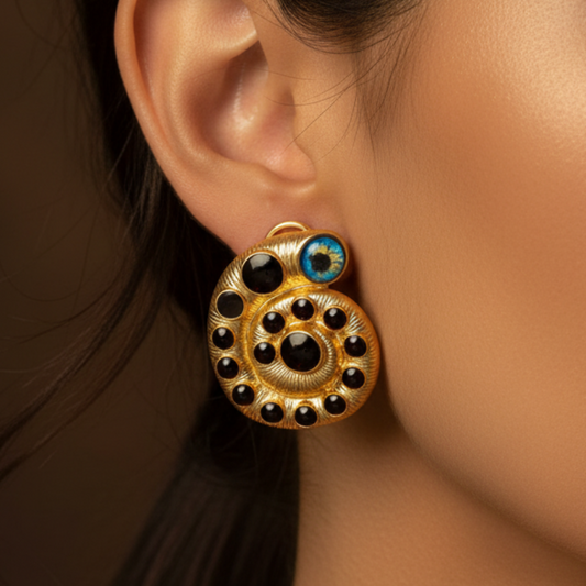 1 Pair of Vintage Earrings with an Exquisite and Unique Design Featuring Exaggerated Snail Eyes and Blue Eyes, Suitable for Women to Wear Daily or at Parties, and Can Be Given as a Gift