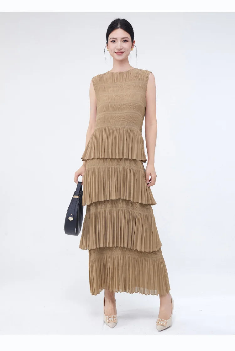 Miyake Folds 2024 Spring/summer New Elegant Women's Sleeveless Dress Fashion Everything Cake Dress