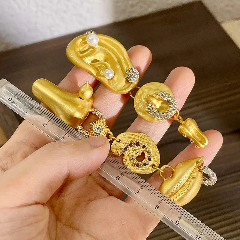 NISHIZAWA Asymmetrical Earrings for Women Human Face Gold Color Hyperbole Pendientes Mujer Medieval Fashion Retro Jewelry