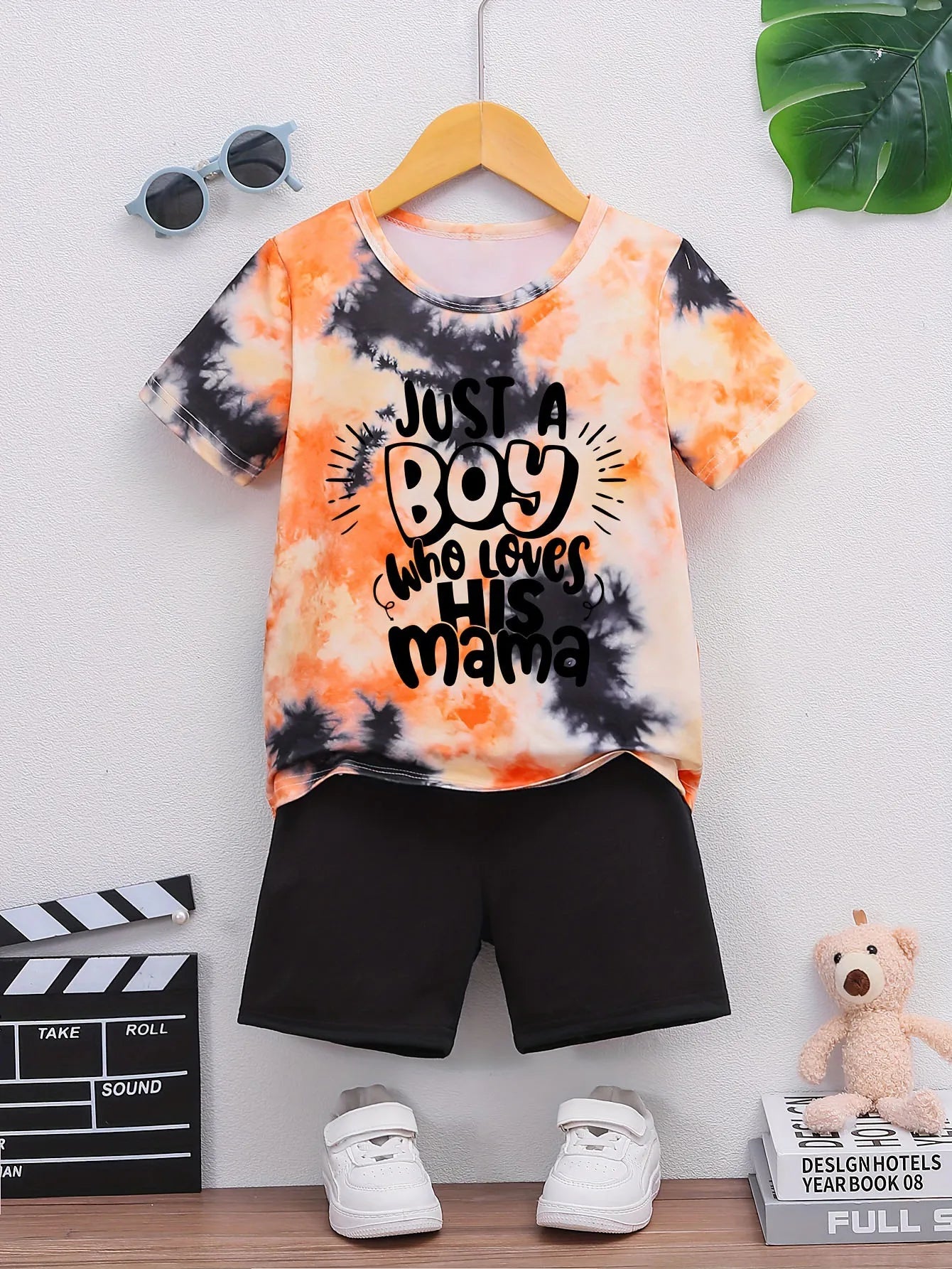 Children's street wear short sleeved T-shirt+shorts two-piece sports suit loose set 2025 new boys' summer quick drying set light